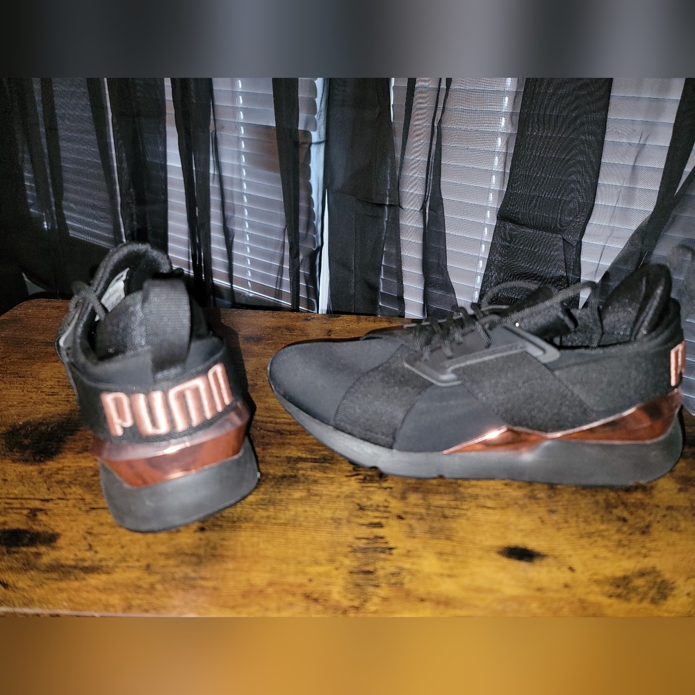 Puma shoes - Picture 2 of 4